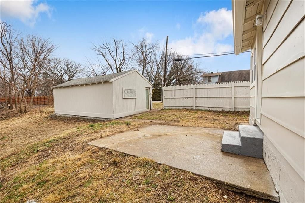 925 S Emery Street — photo 28