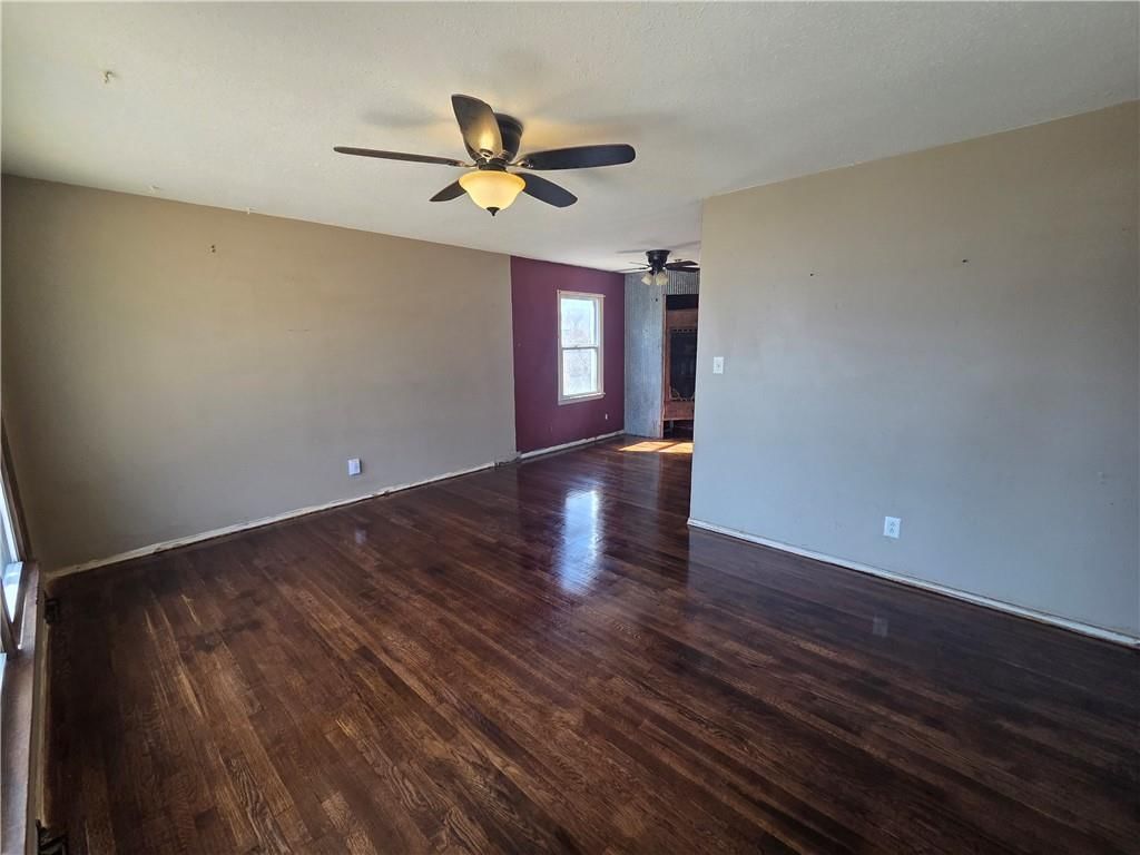 620 Village Drive — photo 2
