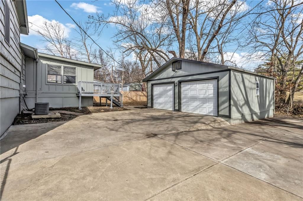 7313 N Avalon Street — photo 27