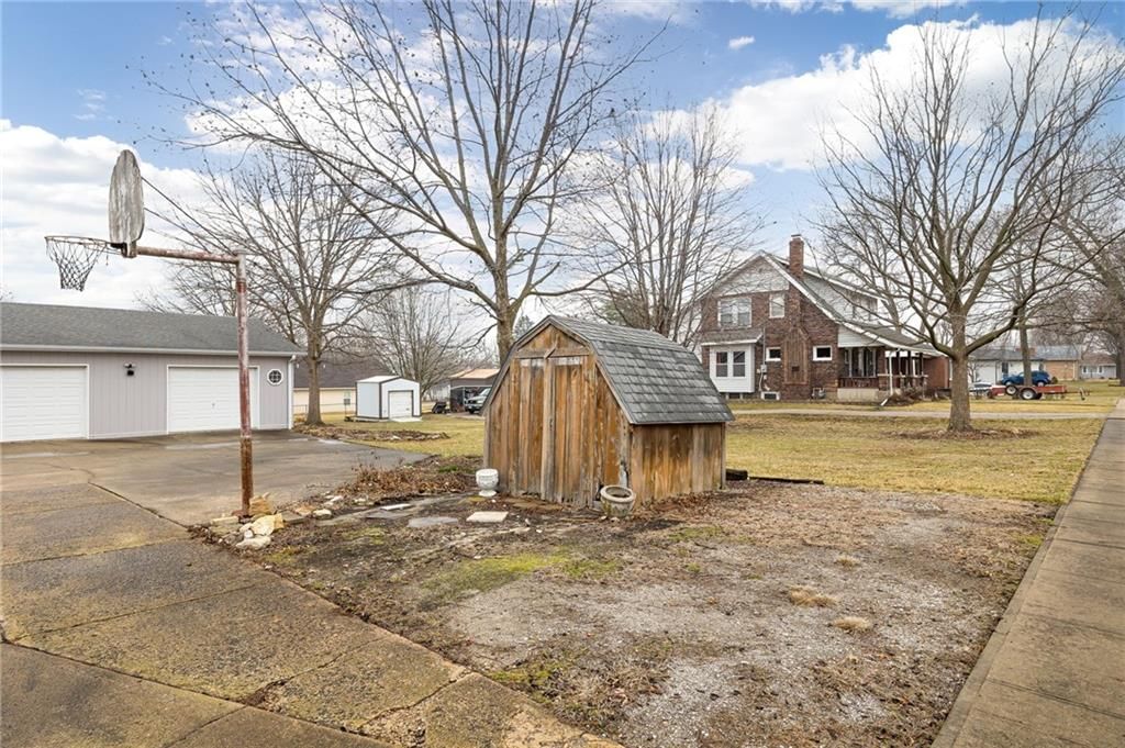 1402 Maple Street — photo 7