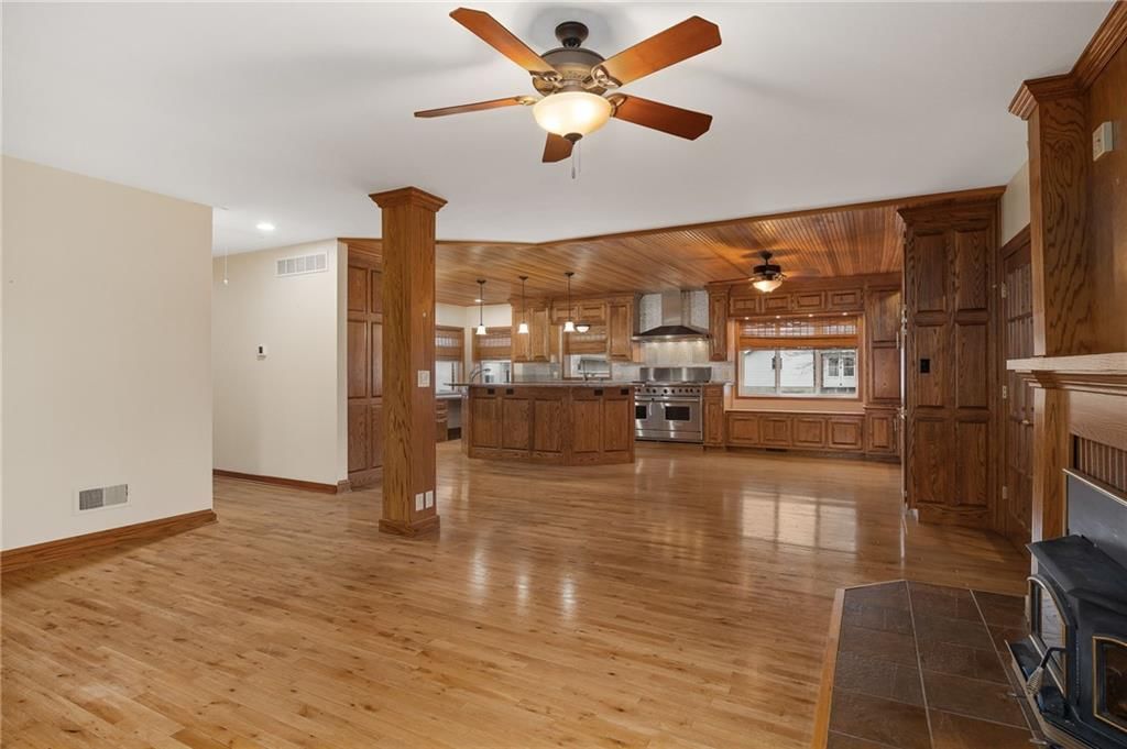 1402 Maple Street — photo 15