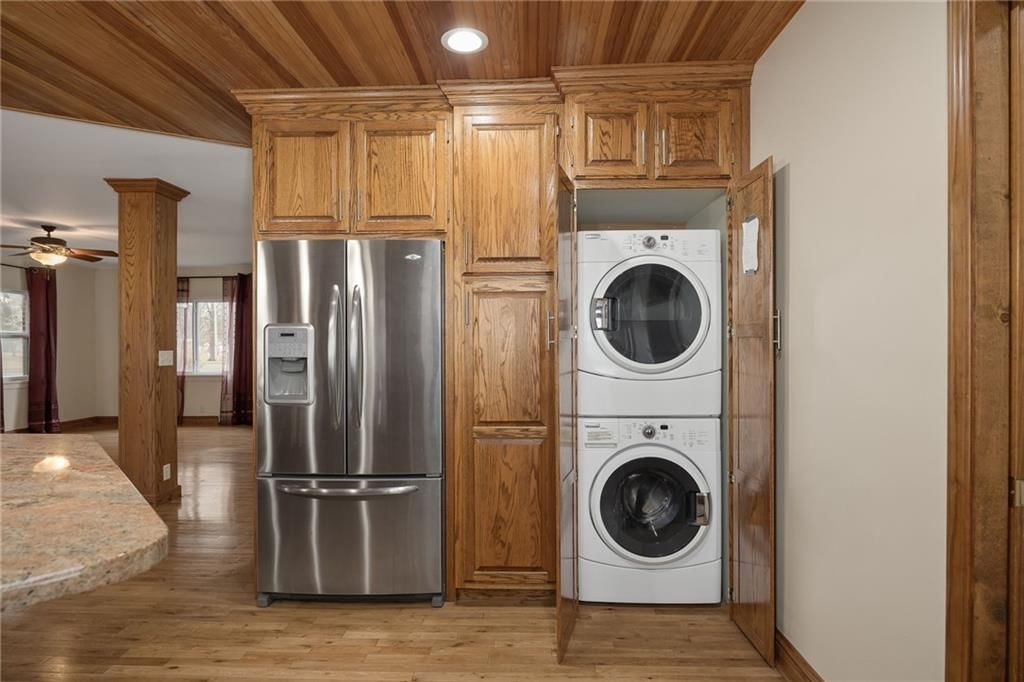 1402 Maple Street — photo 22