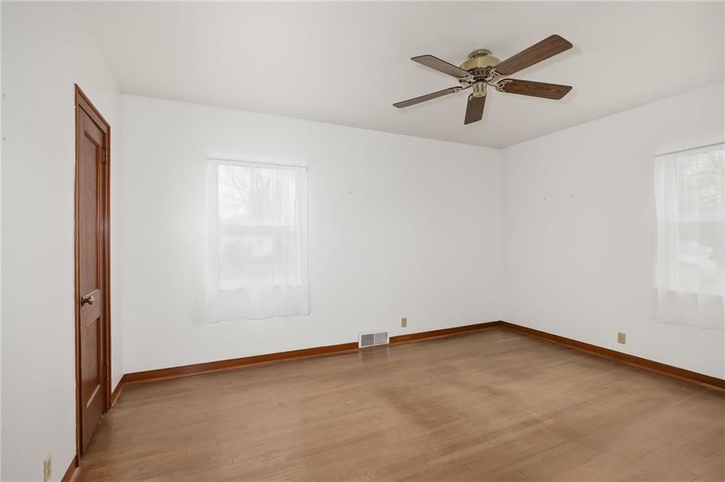 1402 Maple Street — photo 28