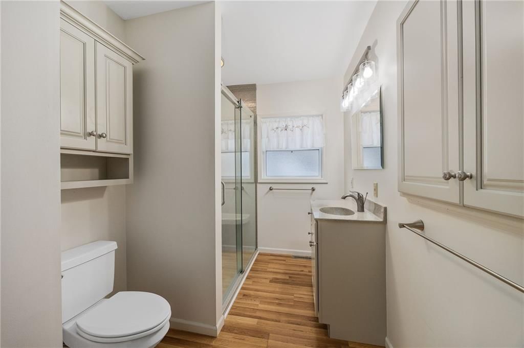 1402 Maple Street — photo 33