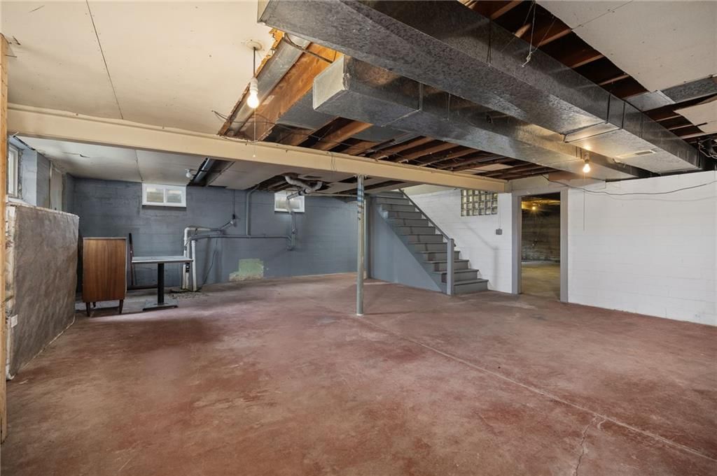 1402 Maple Street — photo 34