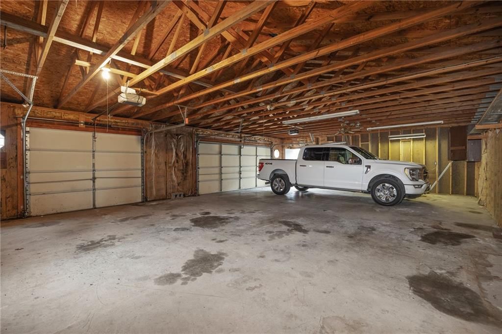 1402 Maple Street — photo 41