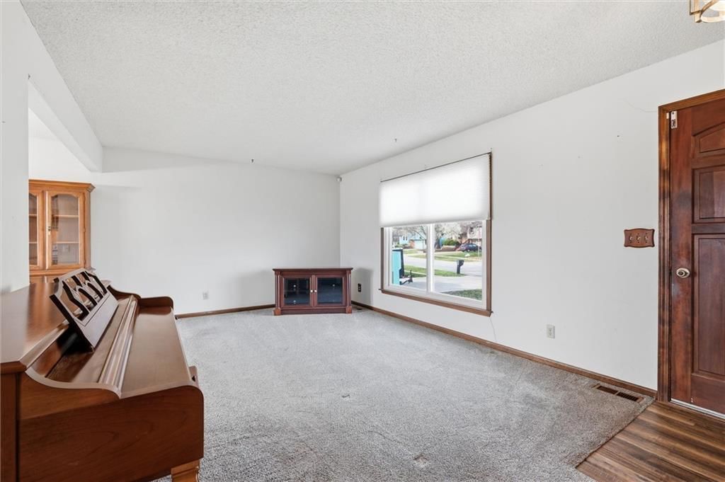 115 Manor Place — photo 3