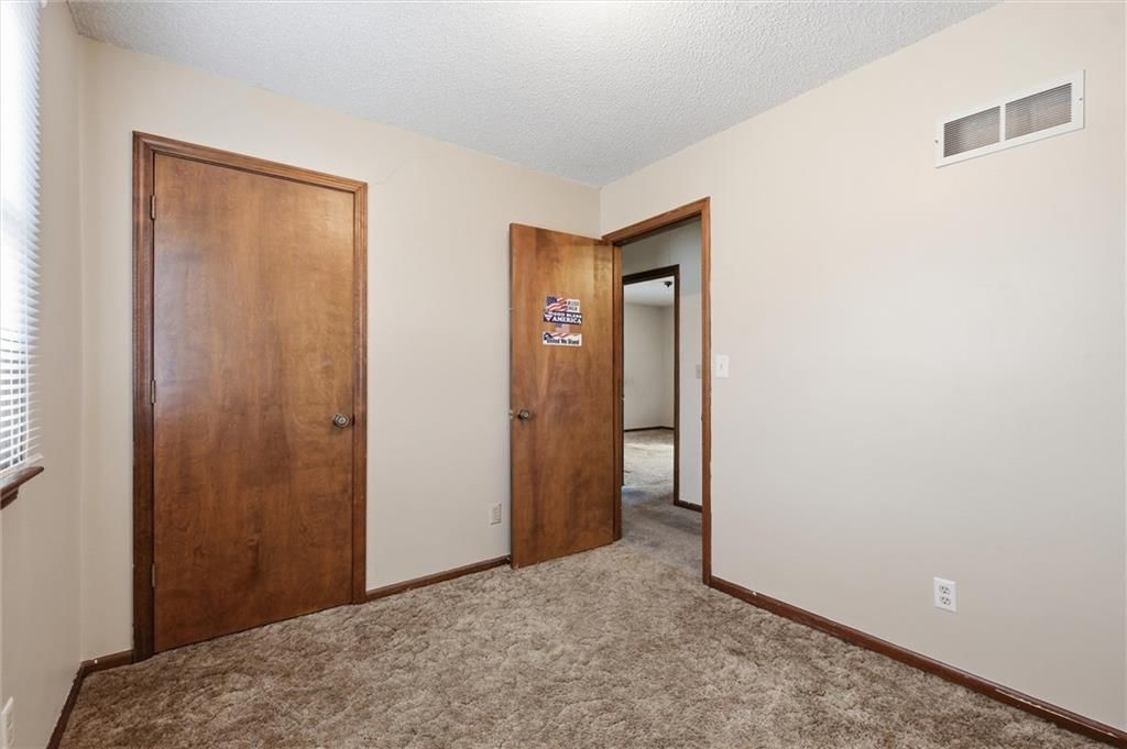 115 Manor Place — photo 18
