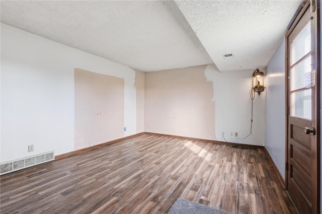 115 Manor Place — photo 24