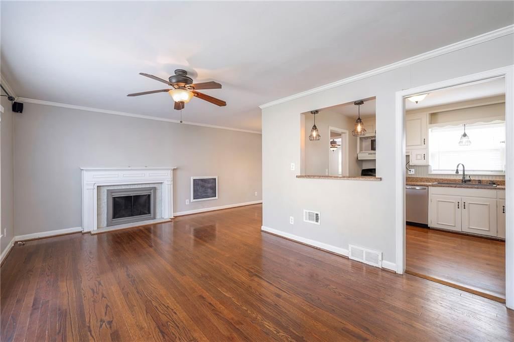 7631 Windsor Street — photo 9