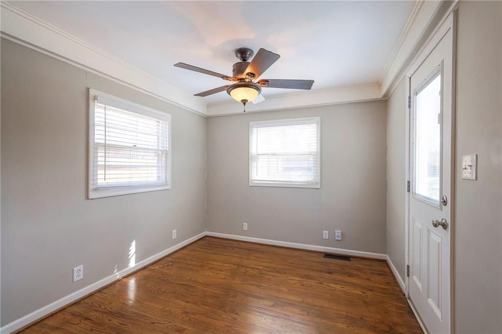 7631 Windsor Street — photo 15