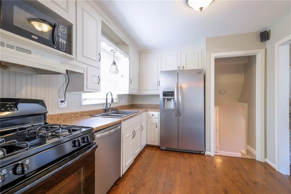7631 Windsor Street — photo 17