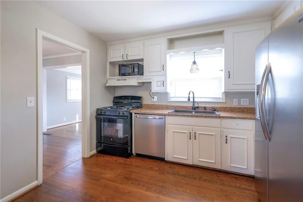 7631 Windsor Street — photo 19