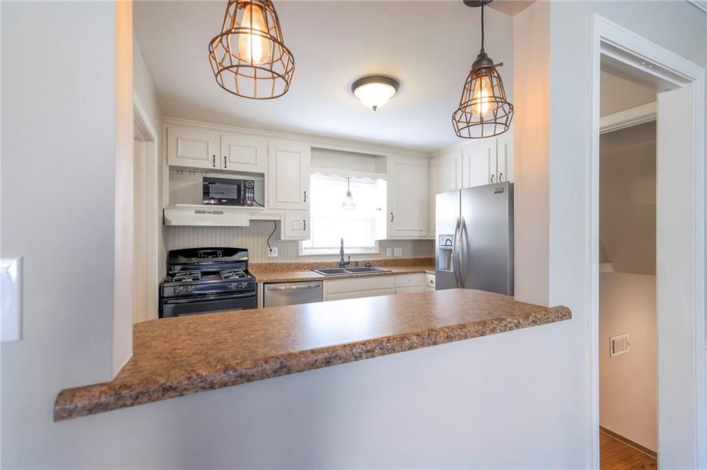 7631 Windsor Street — photo 20