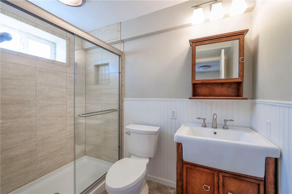 7631 Windsor Street — photo 33