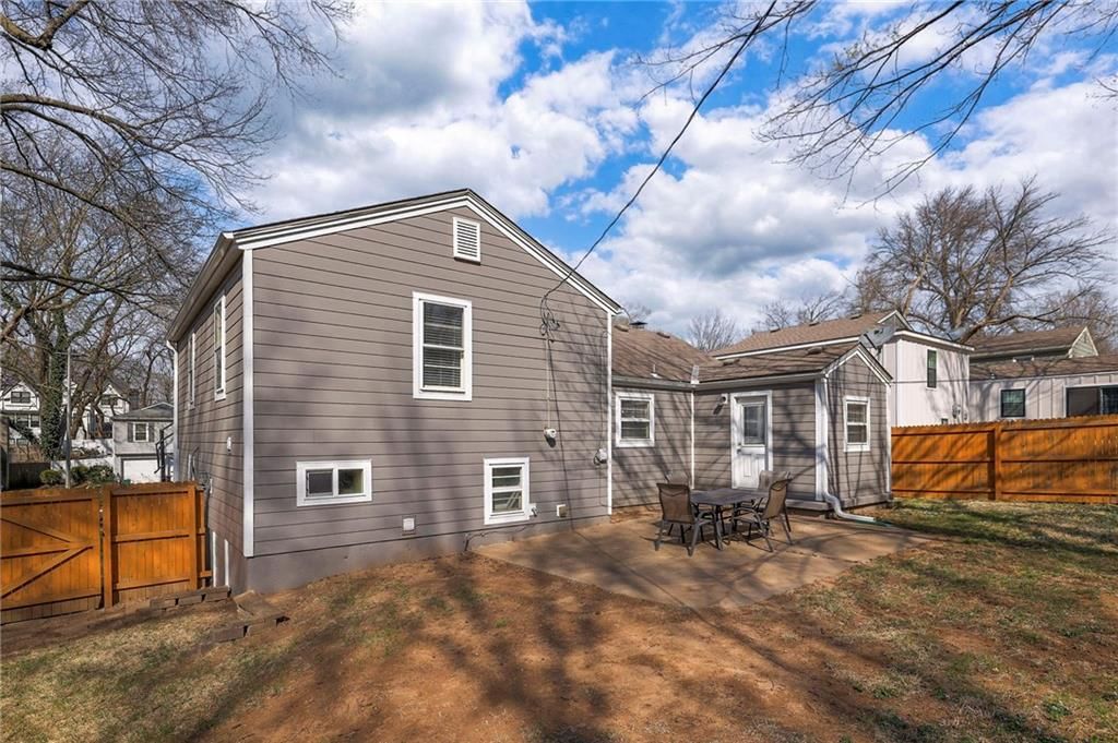 7631 Windsor Street — photo 34