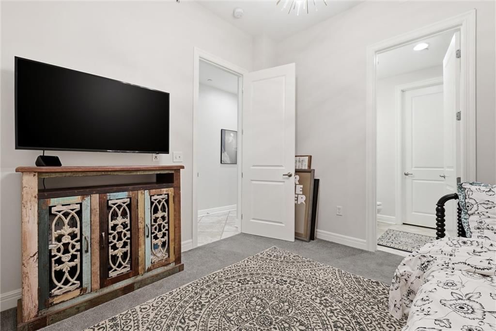 1101 Walnut Street — photo 16