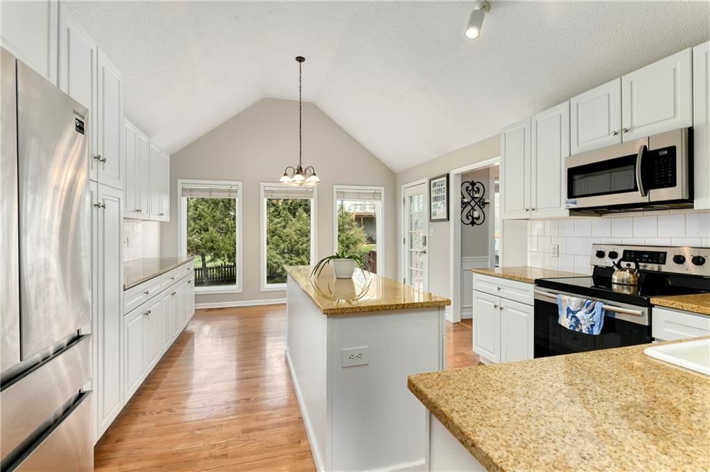 712 Rock Creek Drive — photo 4