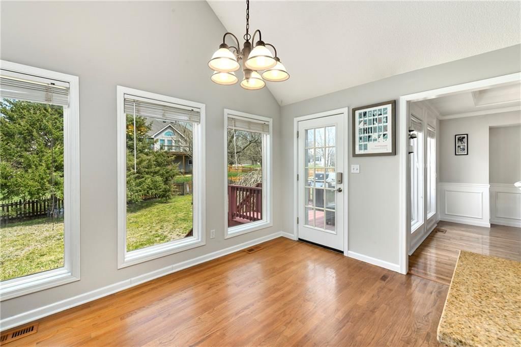 712 Rock Creek Drive — photo 5