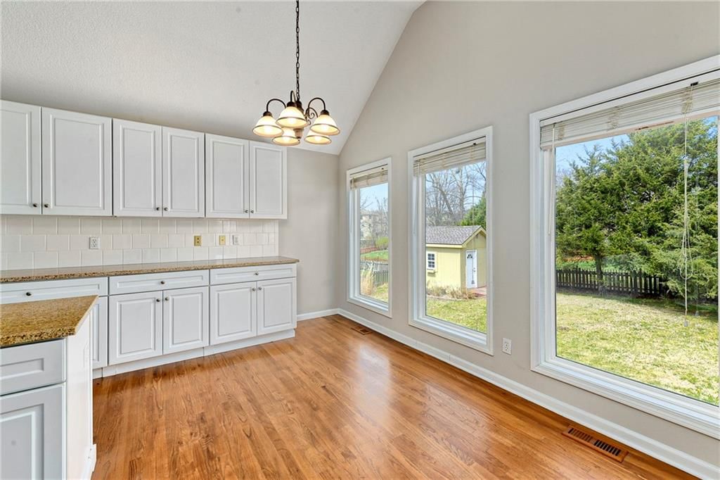 712 Rock Creek Drive — photo 6