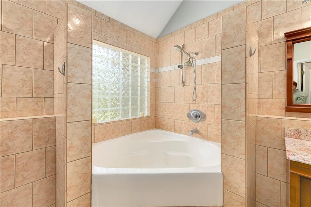 712 Rock Creek Drive — photo 21