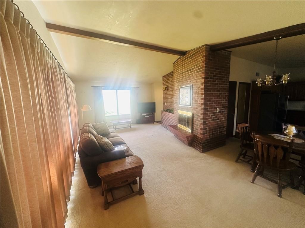 409 S 76 Street — photo 8