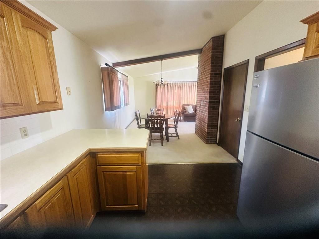 409 S 76 Street — photo 11