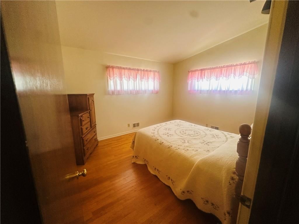 409 S 76 Street — photo 12