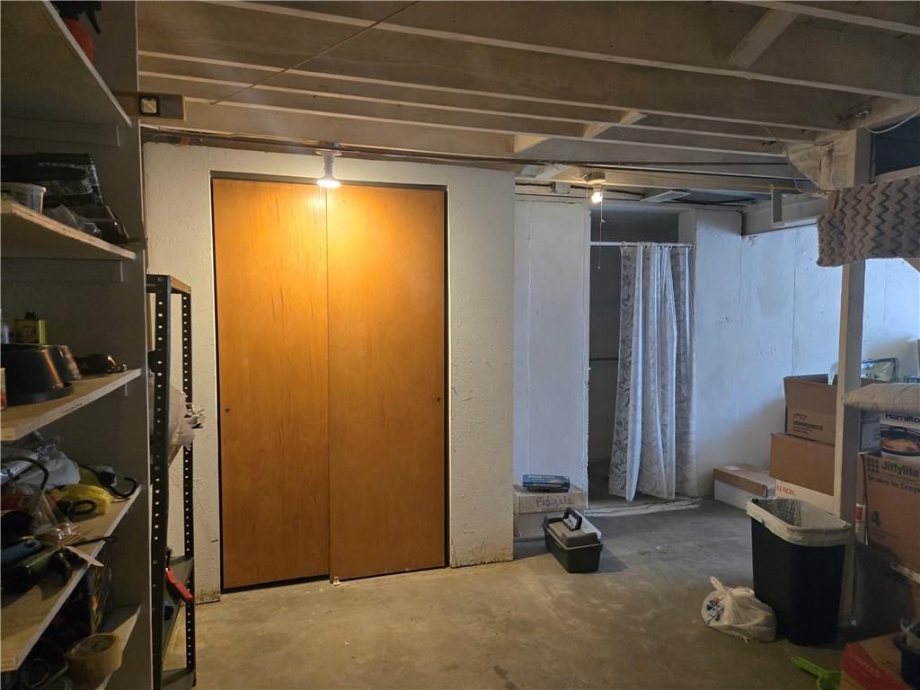 2435 S GLENWOOD Avenue — photo 12