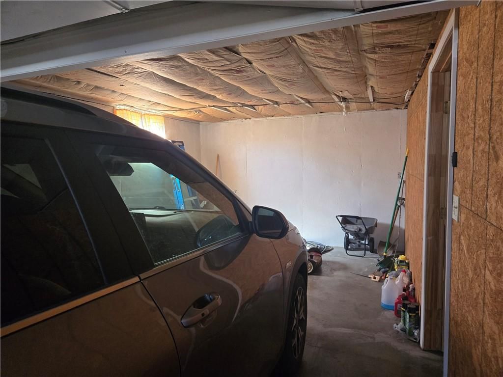 2435 S GLENWOOD Avenue — photo 18