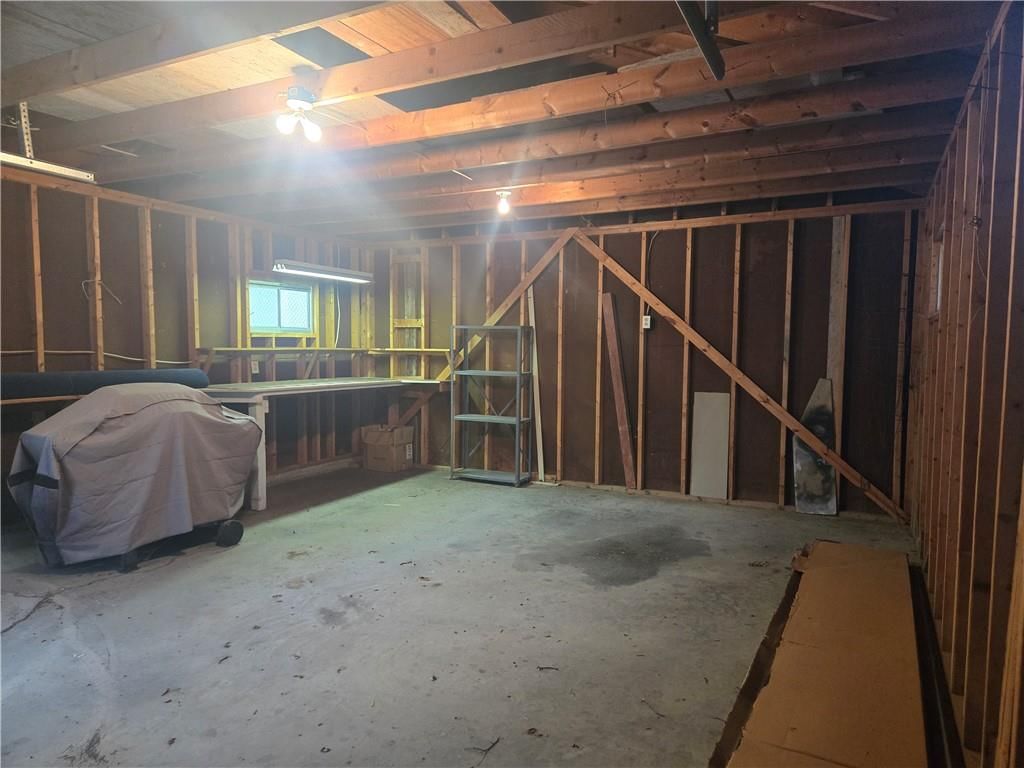 2435 S GLENWOOD Avenue — photo 28