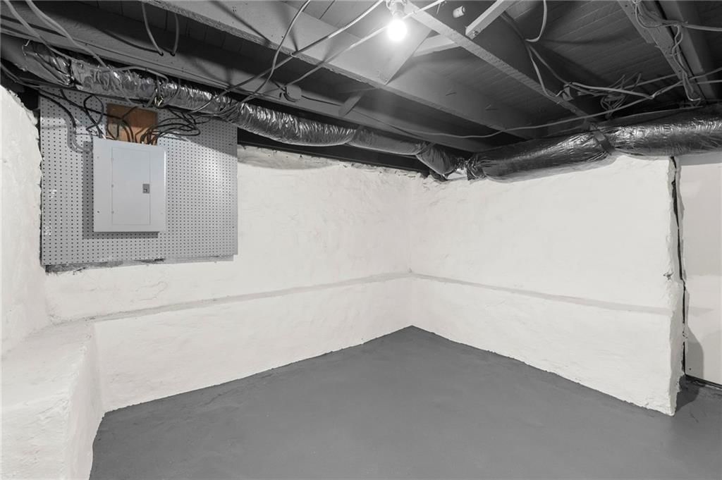 309 E 2nd Street — photo 19