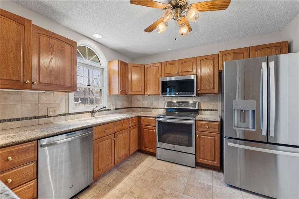 6712 Charles Street — photo 2