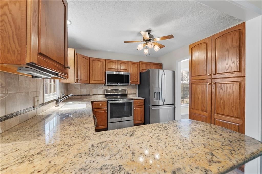 6712 Charles Street — photo 3