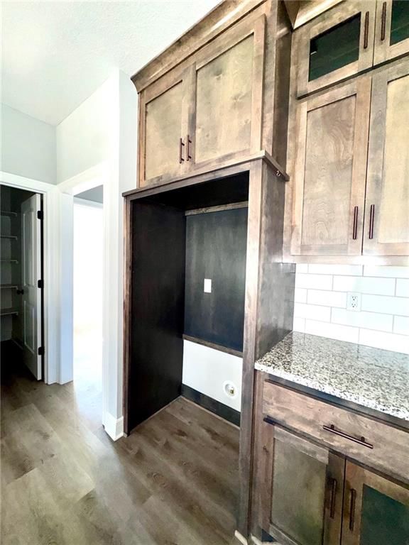 803 NW Hickory Ridge Drive — photo 5