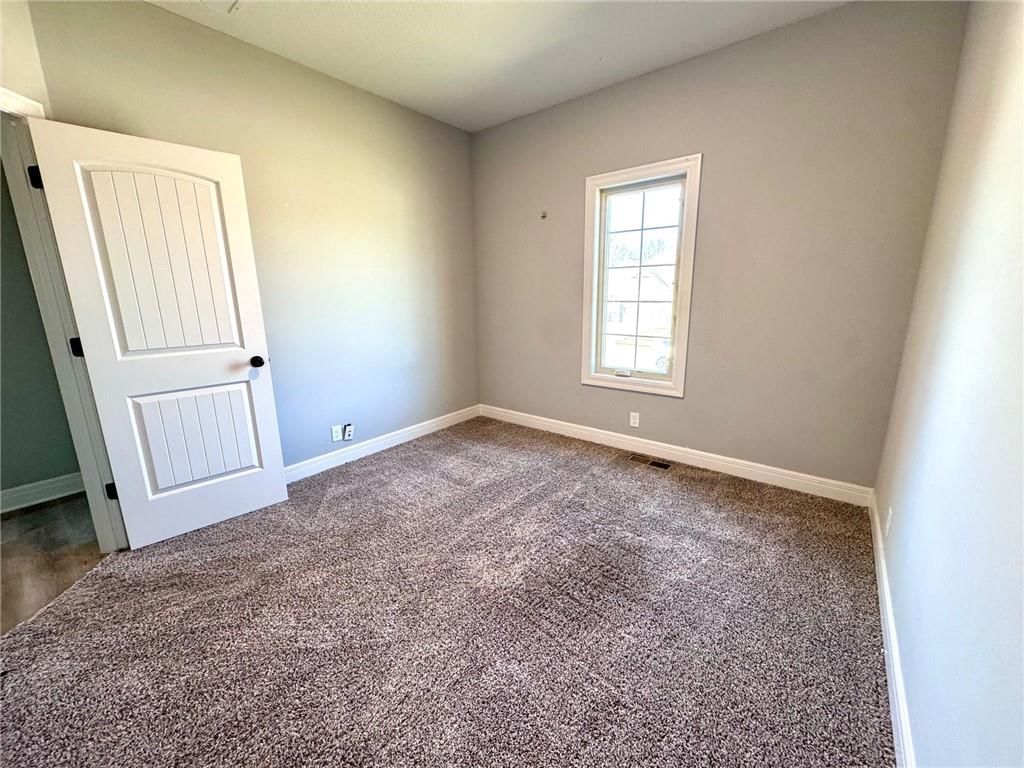 803 NW Hickory Ridge Drive — photo 23