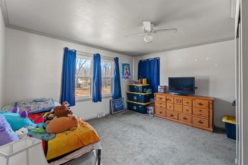 105 Highland Drive — photo 15