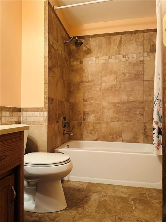 15900 Speaker Avenue — photo 9