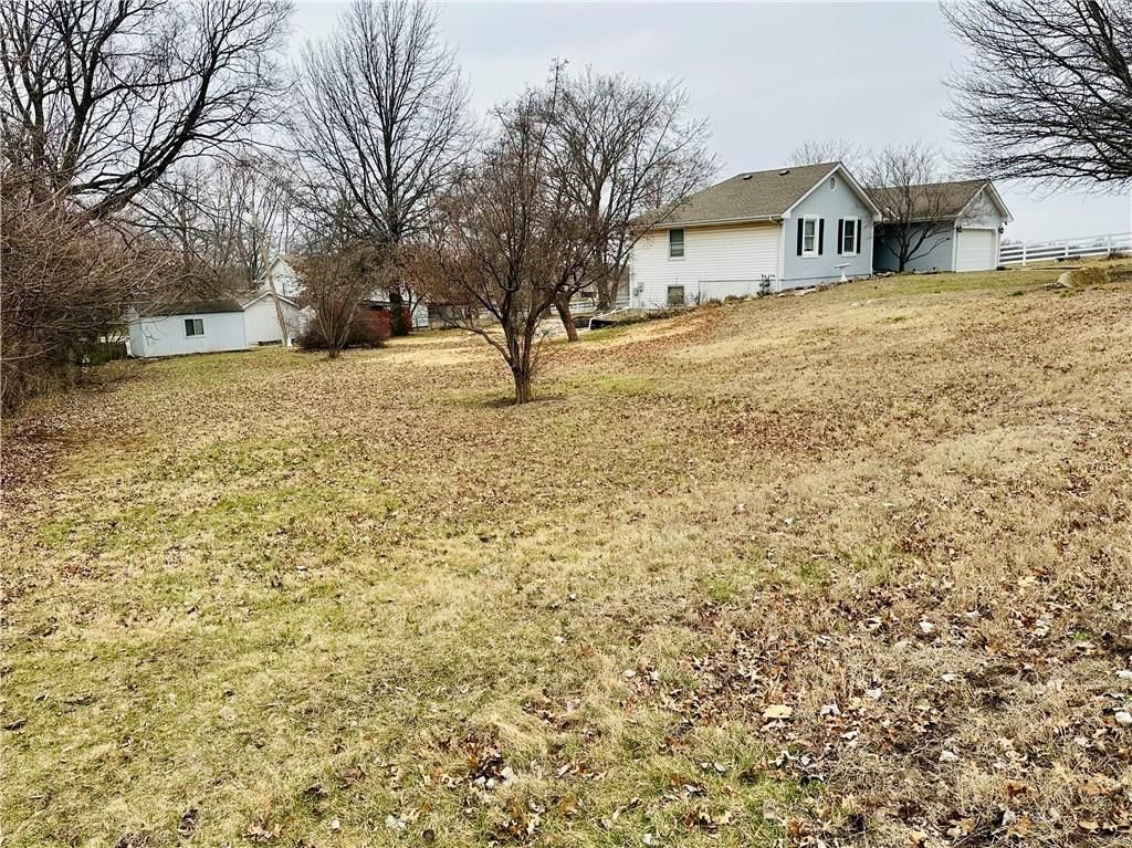 15900 Speaker Avenue — photo 25