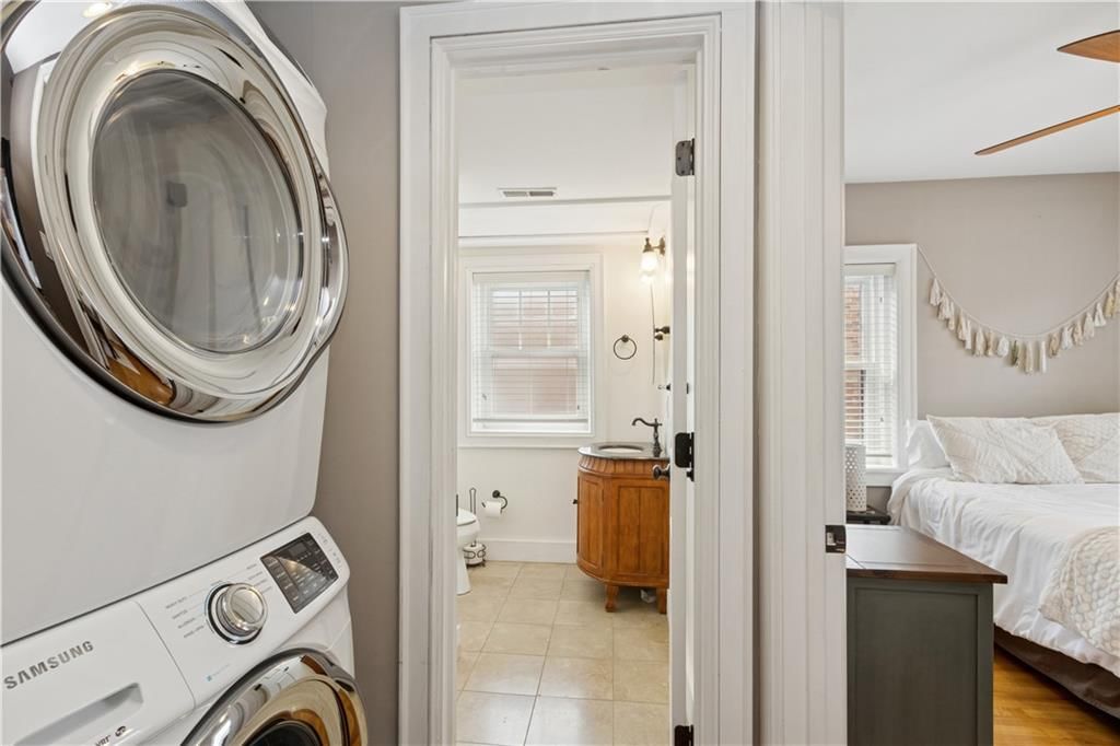 807 W 48th Street — photo 16