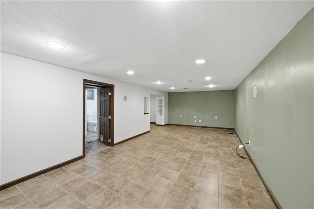 9400 Hadley Street — photo 22