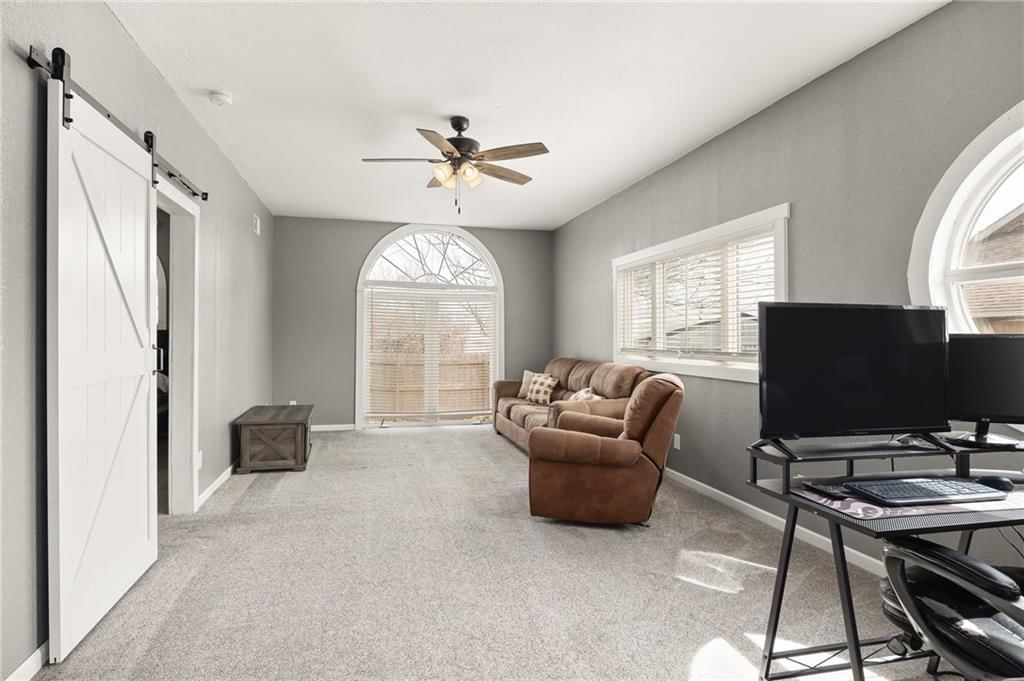105 S Grant Street — photo 12
