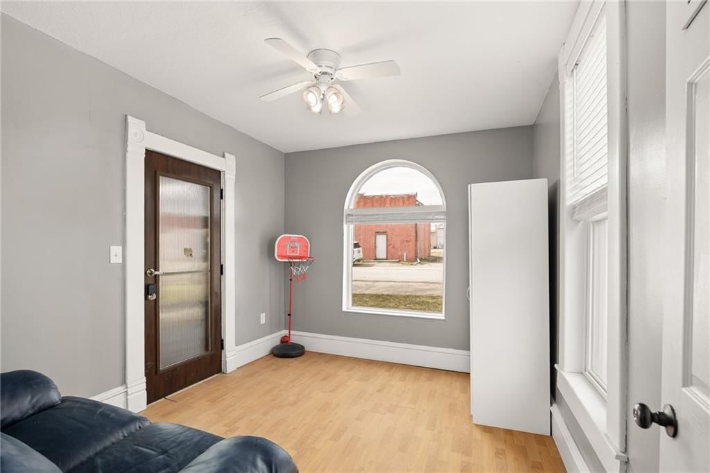 105 S Grant Street — photo 15