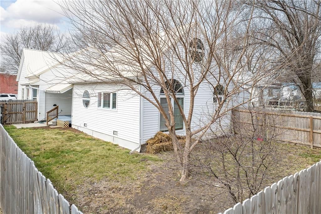 105 S Grant Street — photo 25