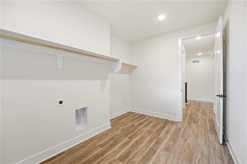 1810 Halls Creek Avenue — photo 18