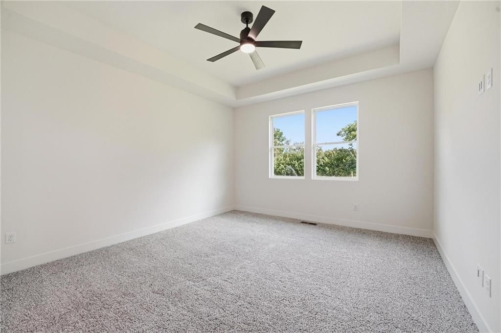 1810 Halls Creek Avenue — photo 19