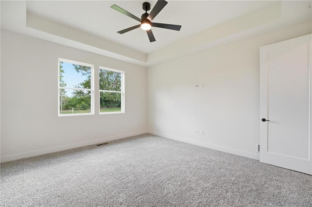 1810 Halls Creek Avenue — photo 21