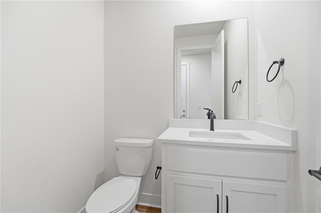 1810 Halls Creek Avenue — photo 26