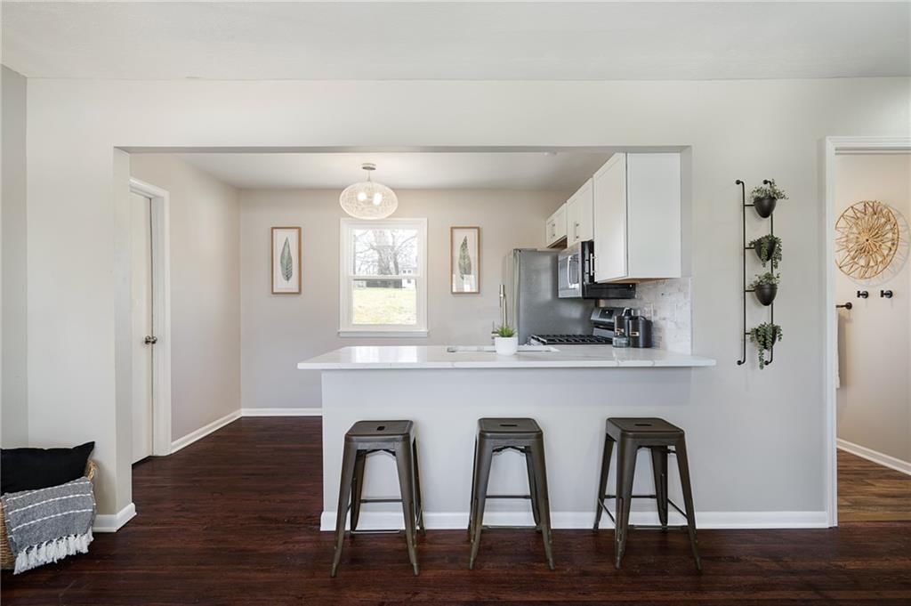 8509 Troup Avenue — photo 11