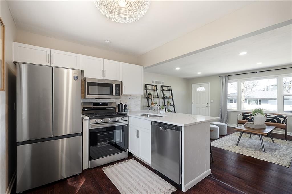 8509 Troup Avenue — photo 12